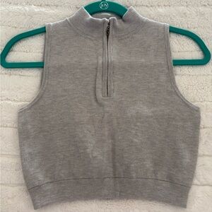 Wild Fable Quarter Zip Sleeveless Top